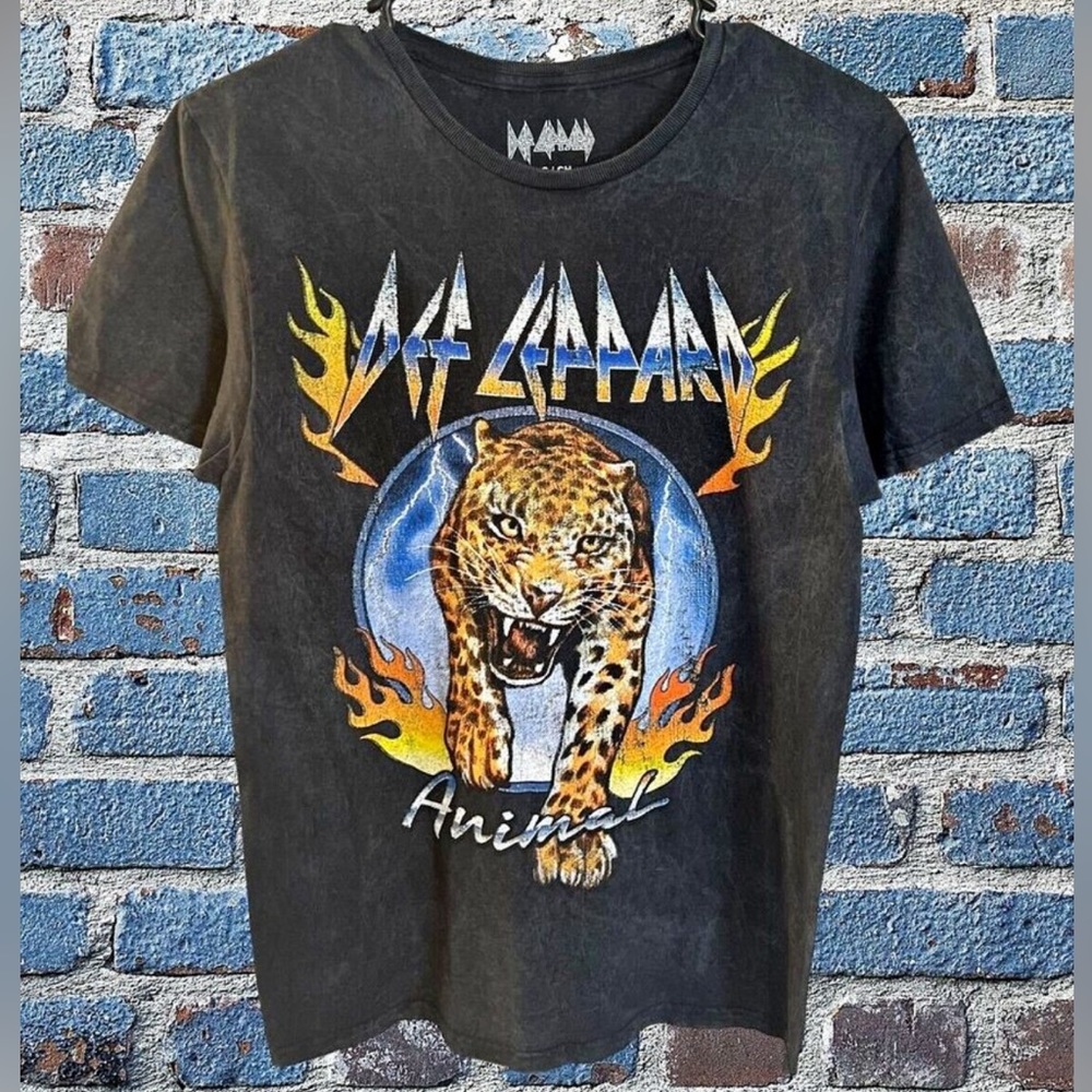 Def Leppard Animal T-Shirt NWOT